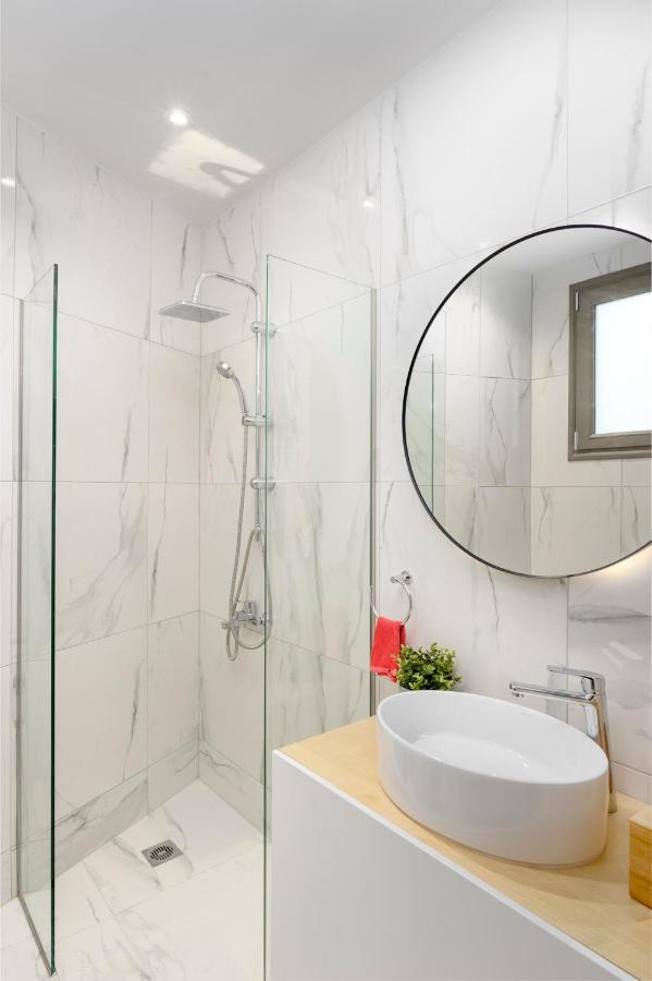 Ioannina In - Central&modern apt 36m2 lake view Exterior foto